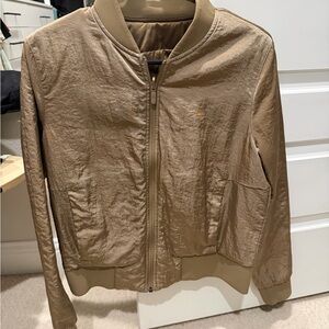 Lululemon Women’s size 6 reversible bomber jacket